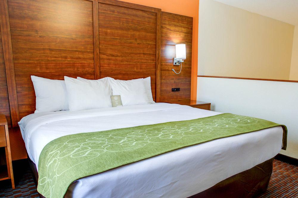 Comfort Suites Stevensville - St Joseph Εξωτερικό φωτογραφία