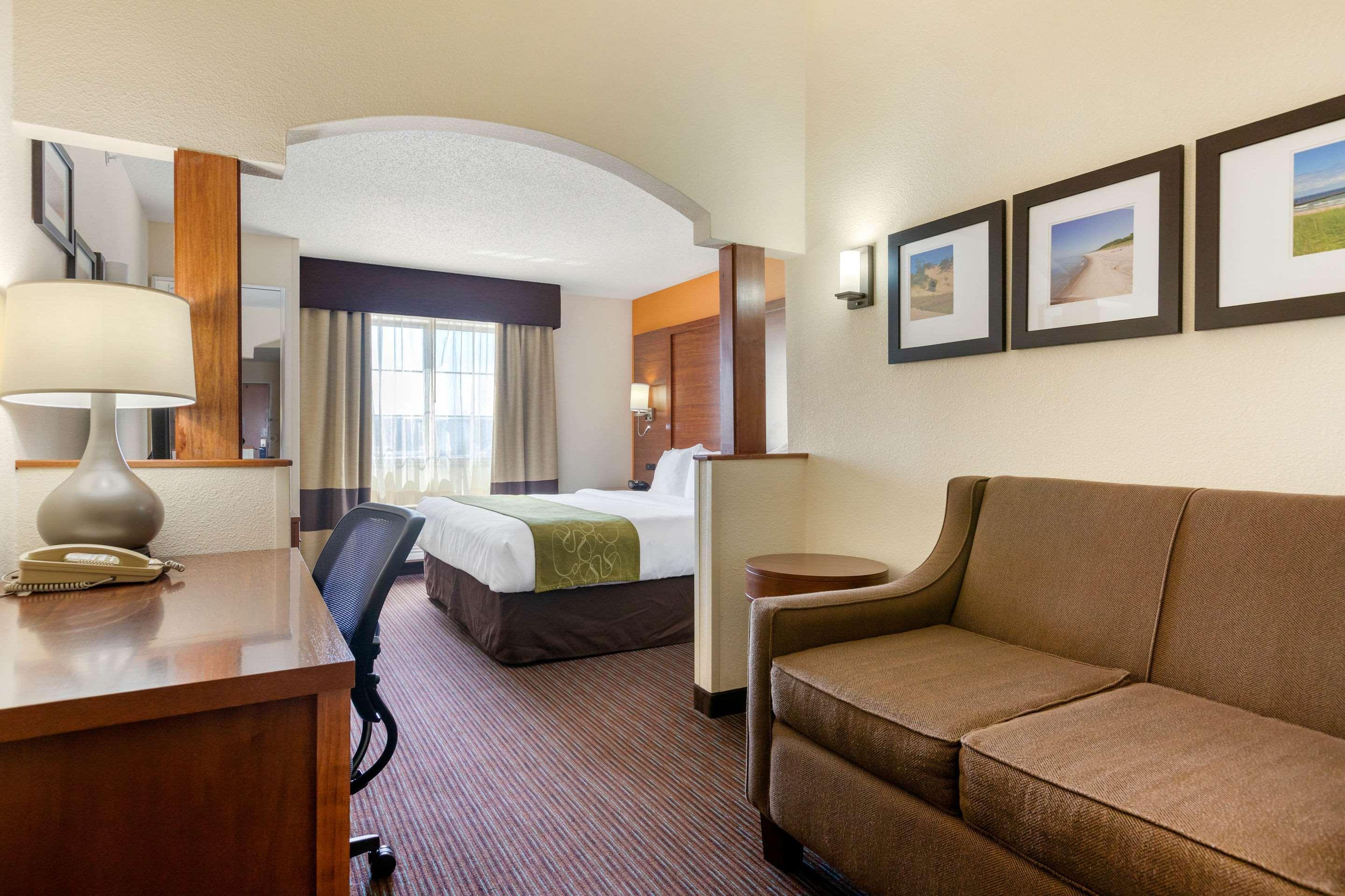Comfort Suites Stevensville - St Joseph Εξωτερικό φωτογραφία