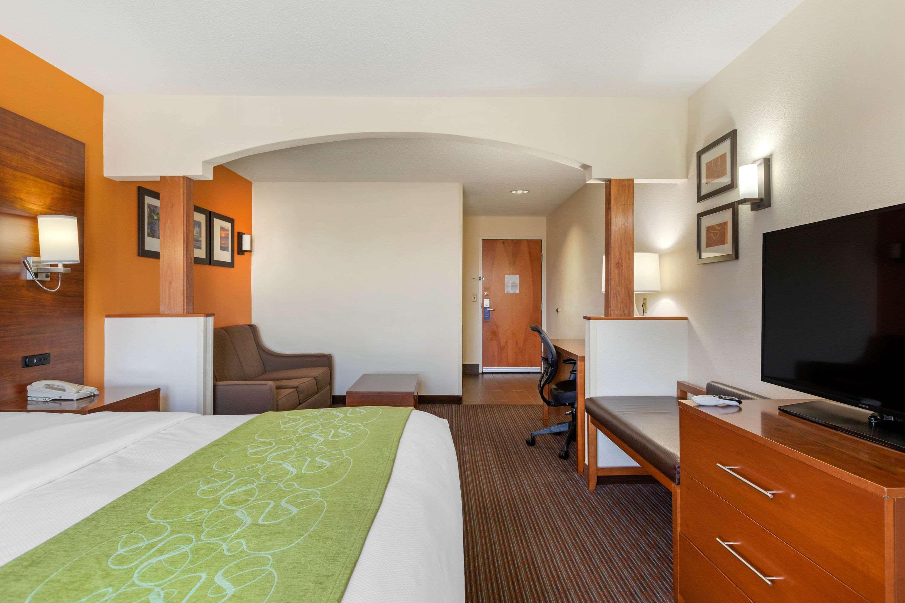Comfort Suites Stevensville - St Joseph Εξωτερικό φωτογραφία