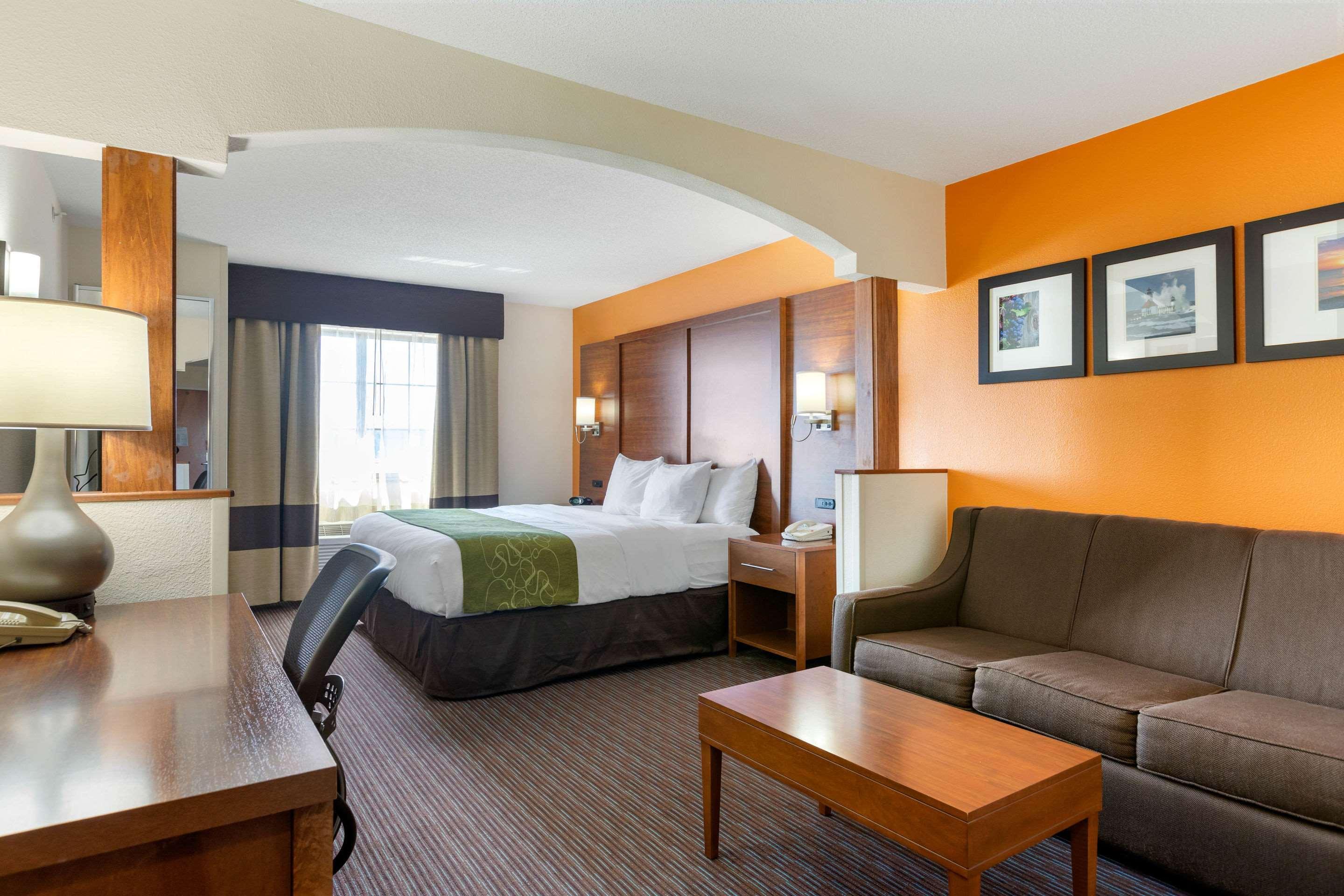 Comfort Suites Stevensville - St Joseph Εξωτερικό φωτογραφία