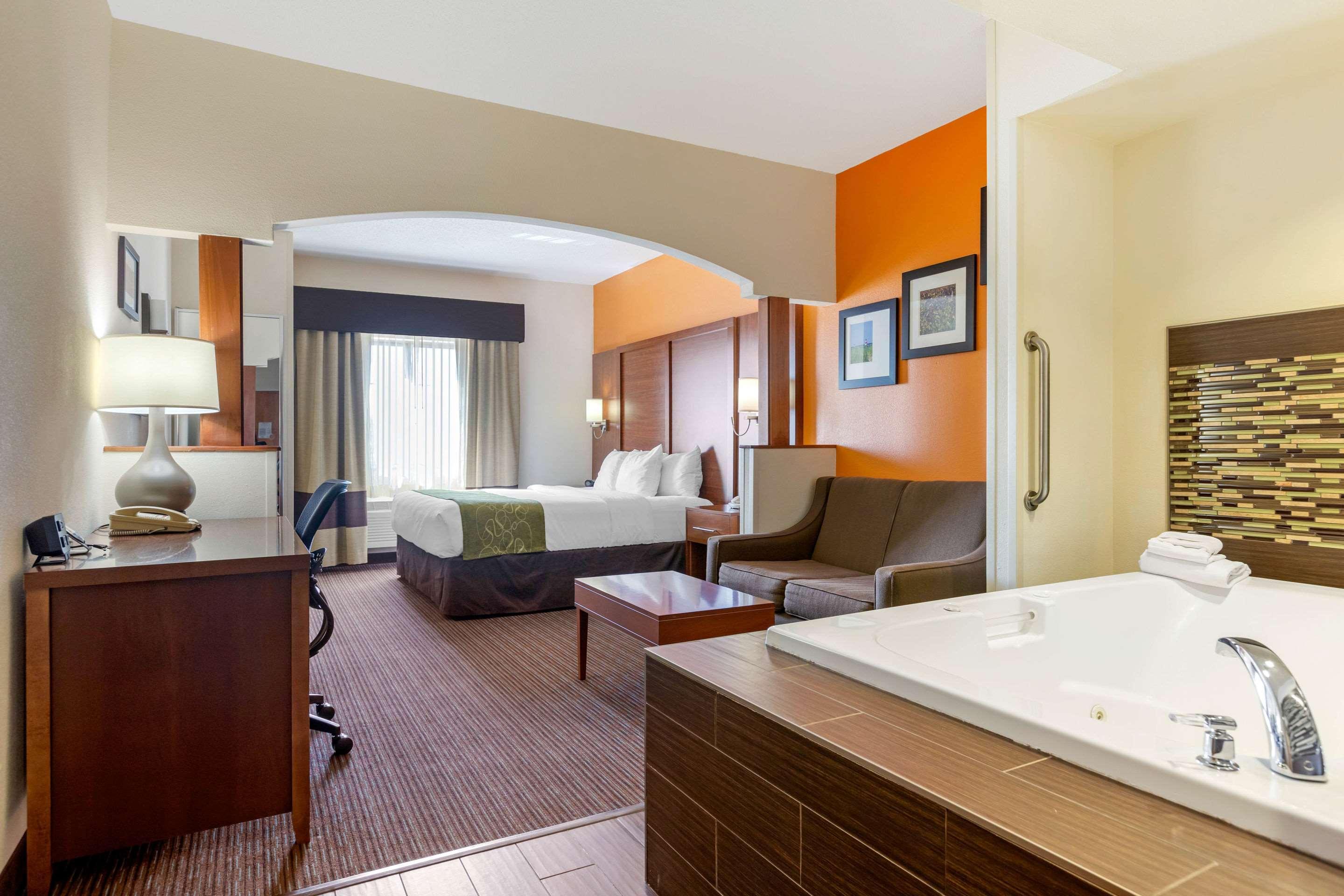 Comfort Suites Stevensville - St Joseph Εξωτερικό φωτογραφία